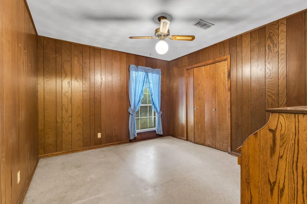 506 County Road 4580 S Spurger, TX 77660