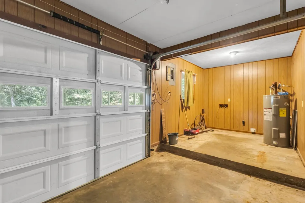 506 County Road 4580 S Spurger, TX 77660