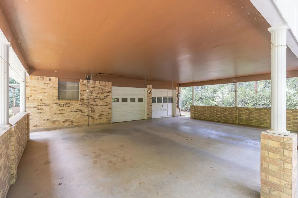 506 County Road 4580 S Spurger, TX 77660