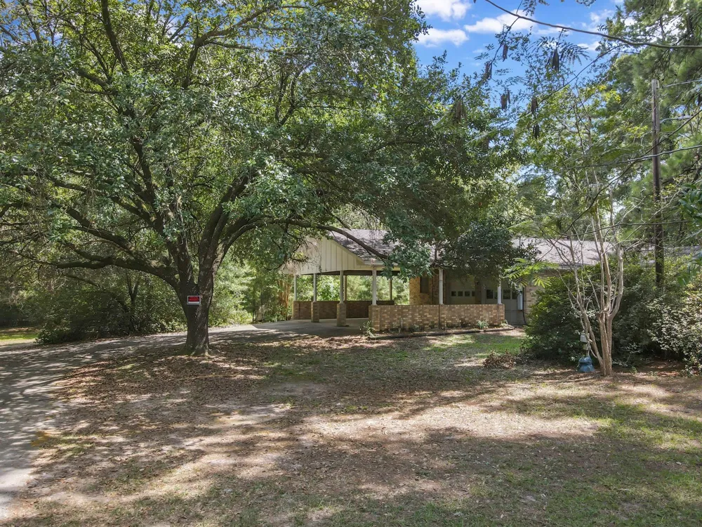 506 County Road 4580 S Spurger, TX 77660