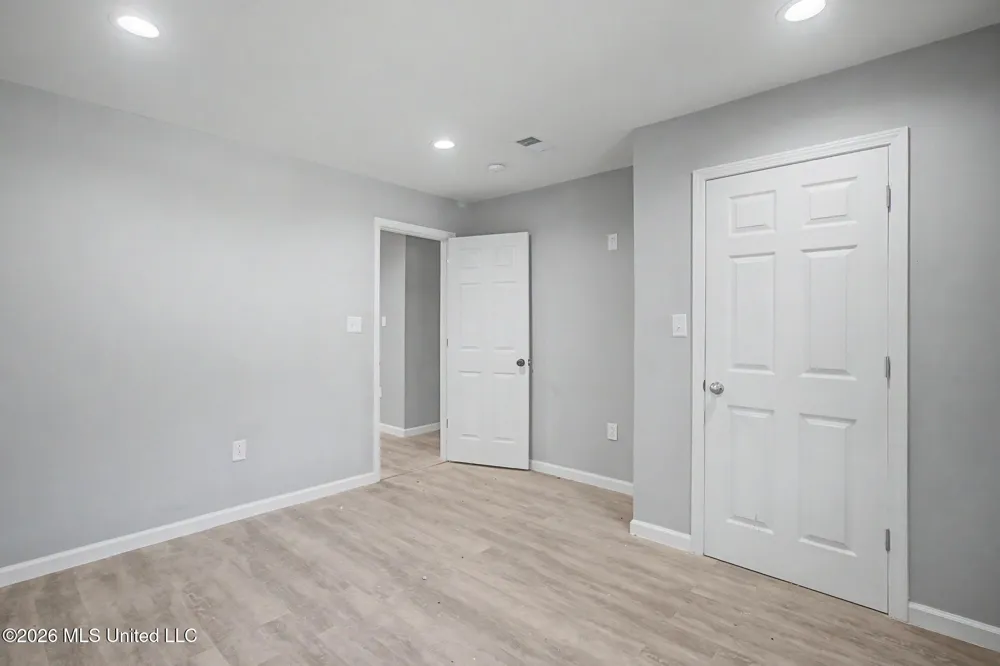 9424 Daisy Vestry Road Biloxi, MS 39532