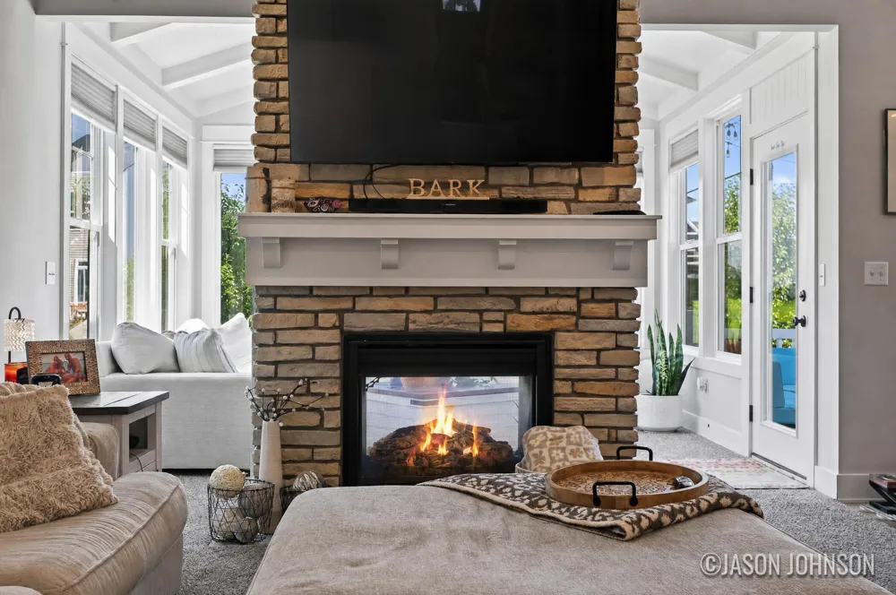 3097 Brayridge Drive Jenison, MI 49428