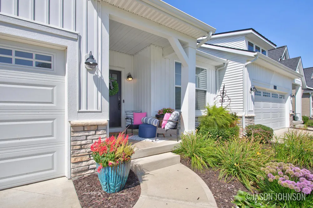 3097 Brayridge Drive Jenison, MI 49428