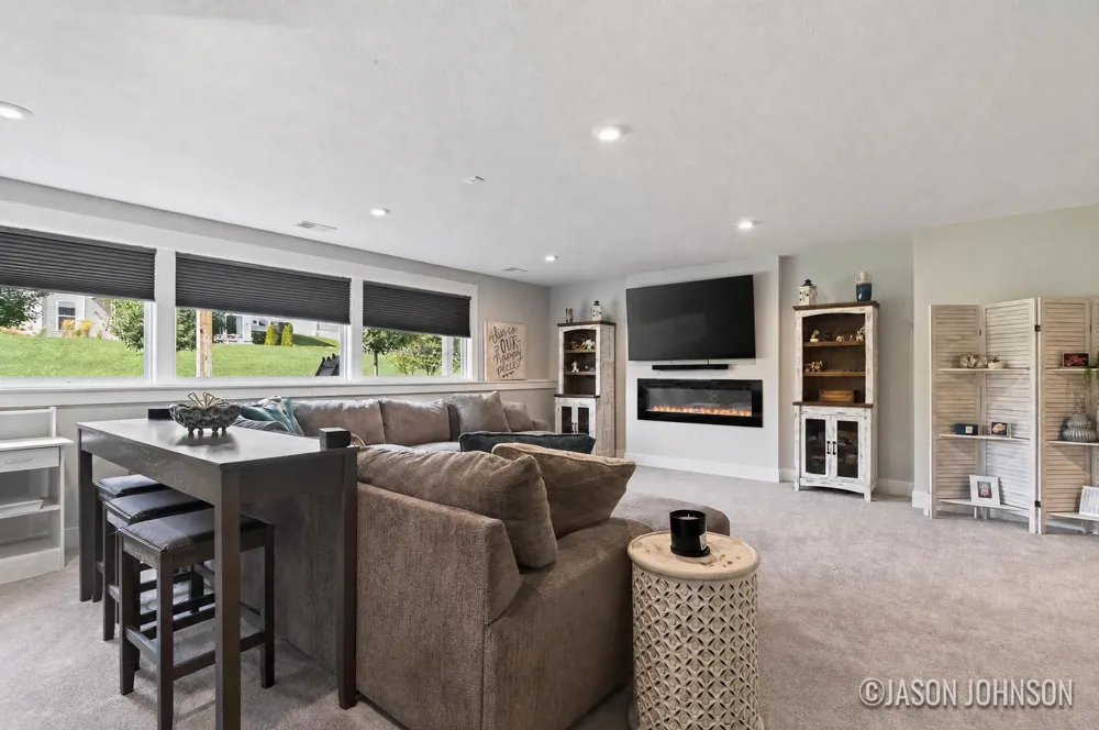 3097 Brayridge Drive Jenison, MI 49428
