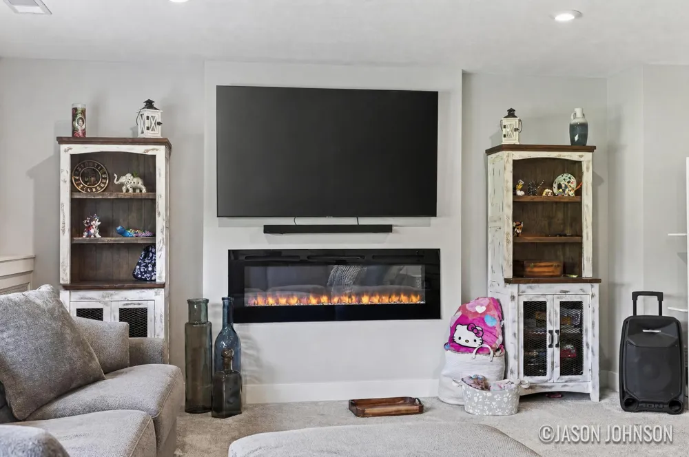 3097 Brayridge Drive Jenison, MI 49428