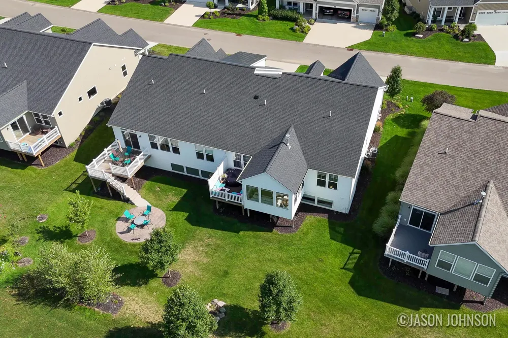 3097 Brayridge Drive Jenison, MI 49428