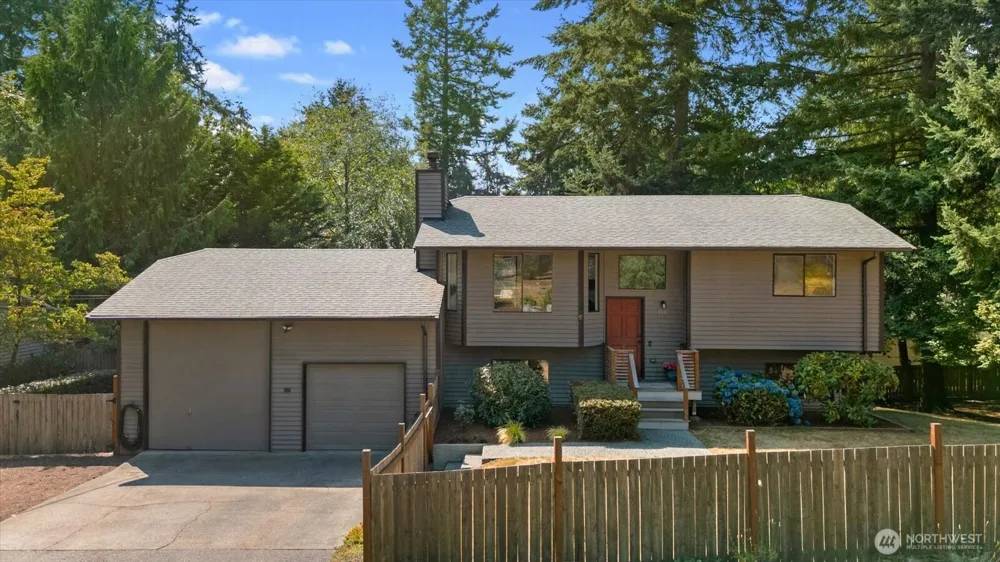 1511 Lake Stickney Drive Lynnwood, WA 98087
