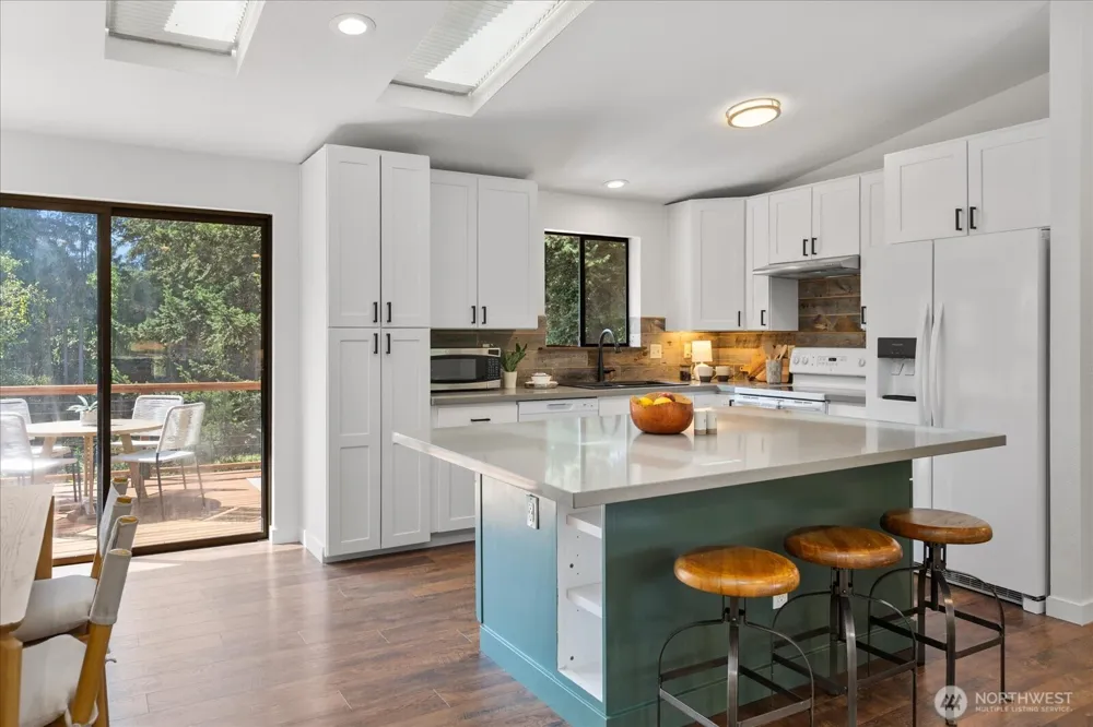 1511 Lake Stickney Drive Lynnwood, WA 98087