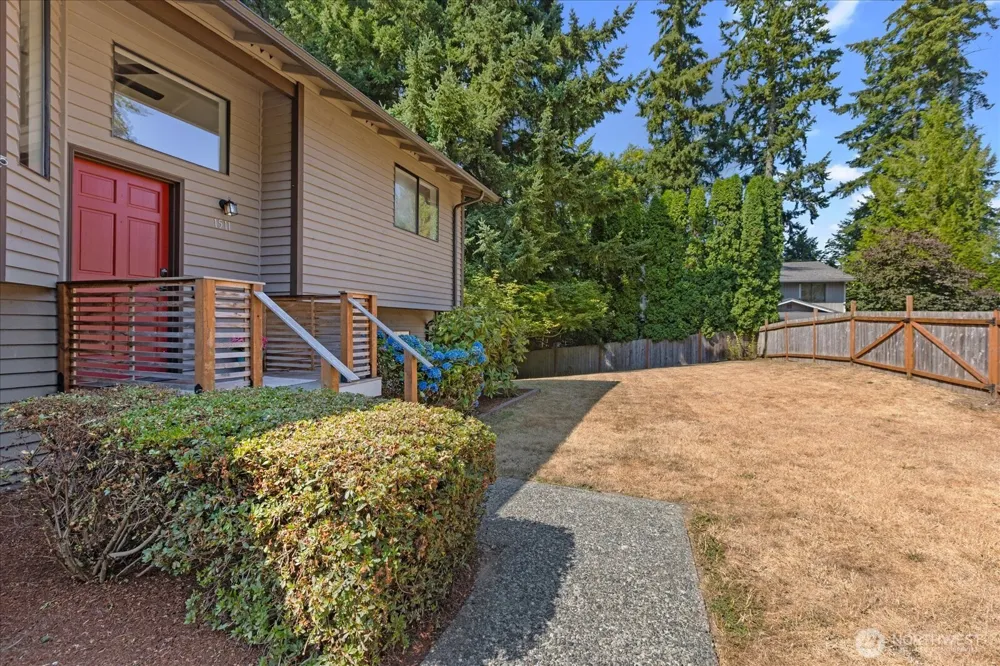1511 Lake Stickney Drive Lynnwood, WA 98087