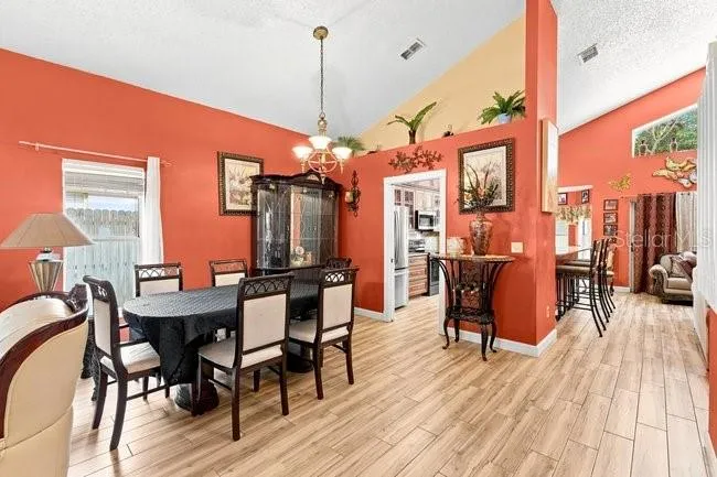 84 KNIGHTS HOLLOW DRIVE Apopka, FL 32712