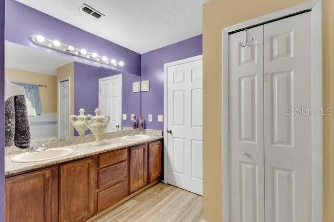 84 KNIGHTS HOLLOW DRIVE Apopka, FL 32712
