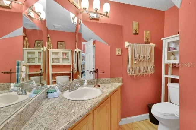 84 KNIGHTS HOLLOW DRIVE Apopka, FL 32712