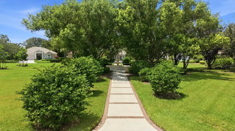 7825 WILTON CRESCENT CIRCLE Bradenton, FL 34201