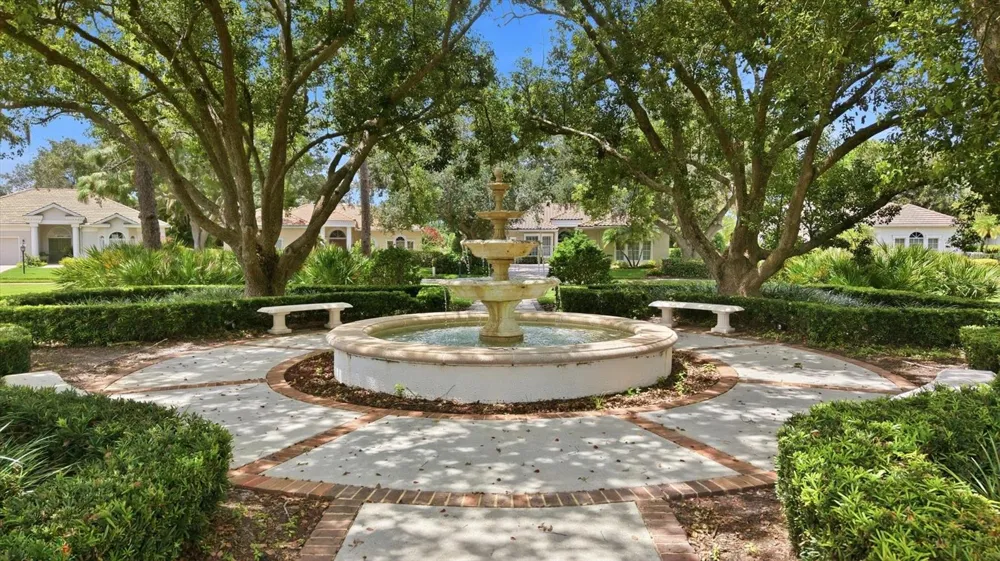 7825 WILTON CRESCENT CIRCLE Bradenton, FL 34201