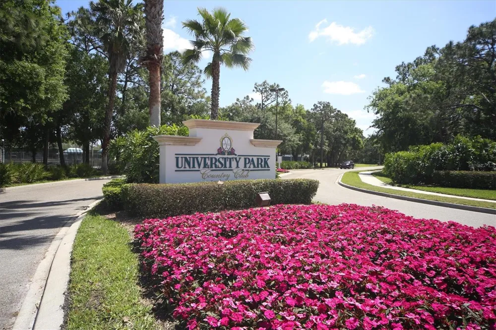 7825 WILTON CRESCENT CIRCLE Bradenton, FL 34201