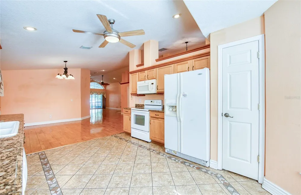 1150 OAKWOOD DRIVE Dunedin, FL 34698