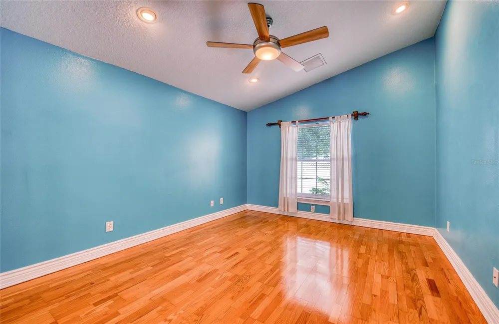 1150 OAKWOOD DRIVE Dunedin, FL 34698