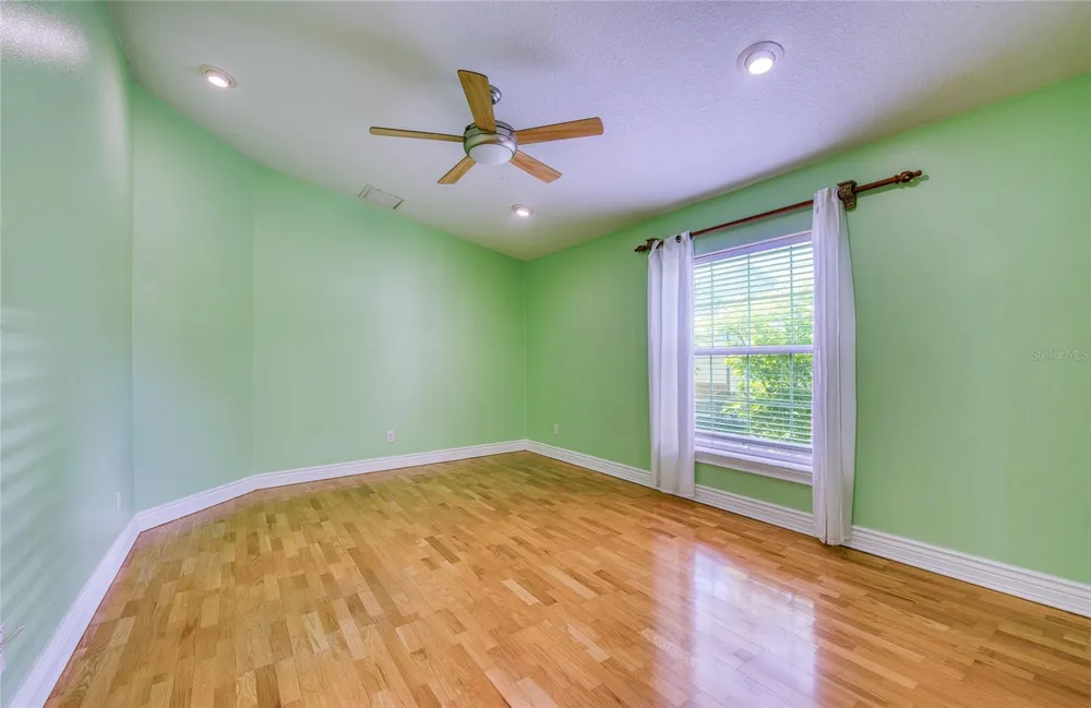 1150 OAKWOOD DRIVE Dunedin, FL 34698