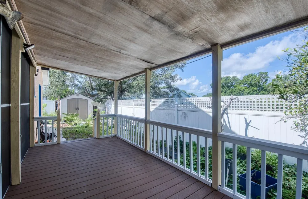 1150 OAKWOOD DRIVE Dunedin, FL 34698