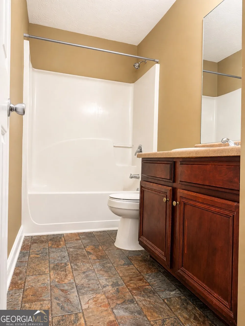 2628 Patriots RD Riverdale, GA 30296