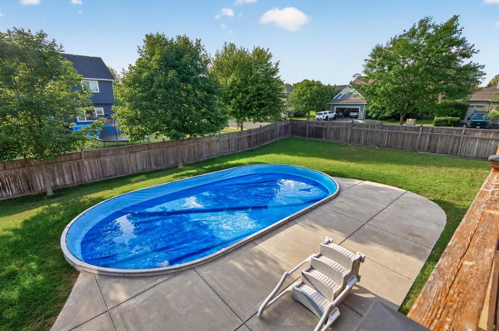 1672 Lenox Drive Waconia, MN 55387
