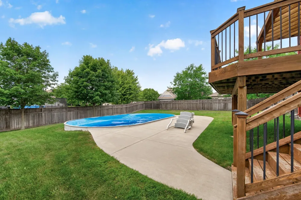 1672 Lenox Drive Waconia, MN 55387