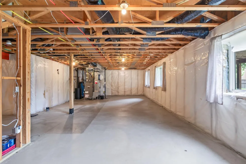 1672 Lenox Drive Waconia, MN 55387