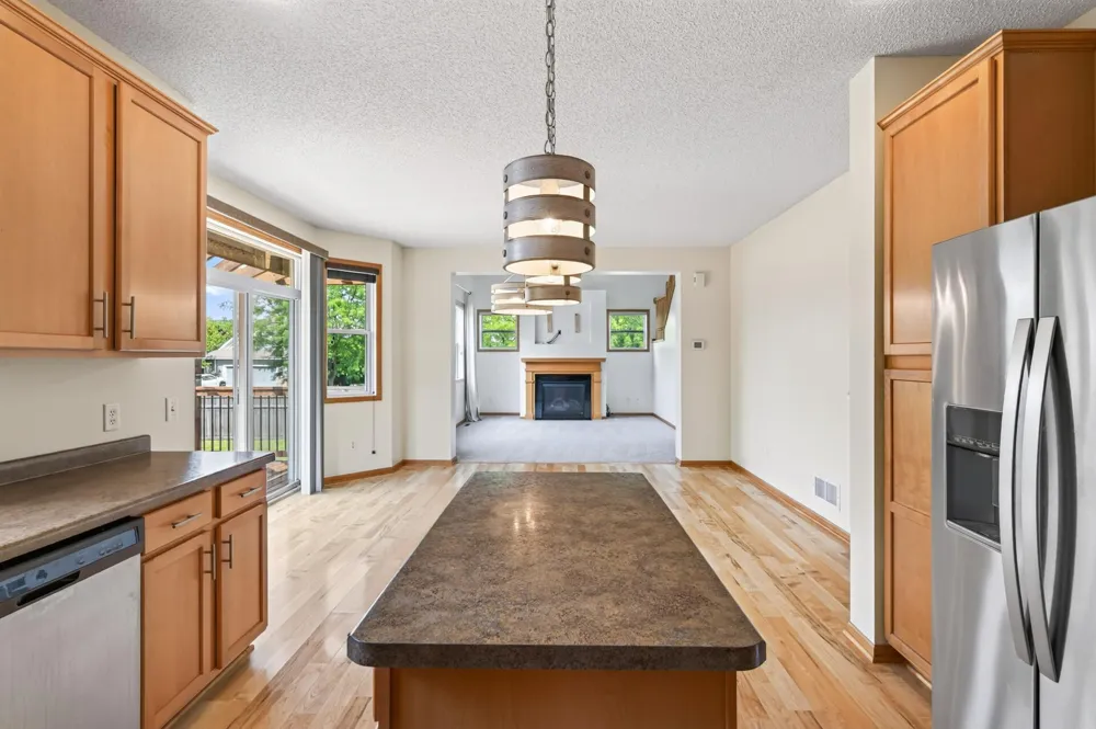 1672 Lenox Drive Waconia, MN 55387