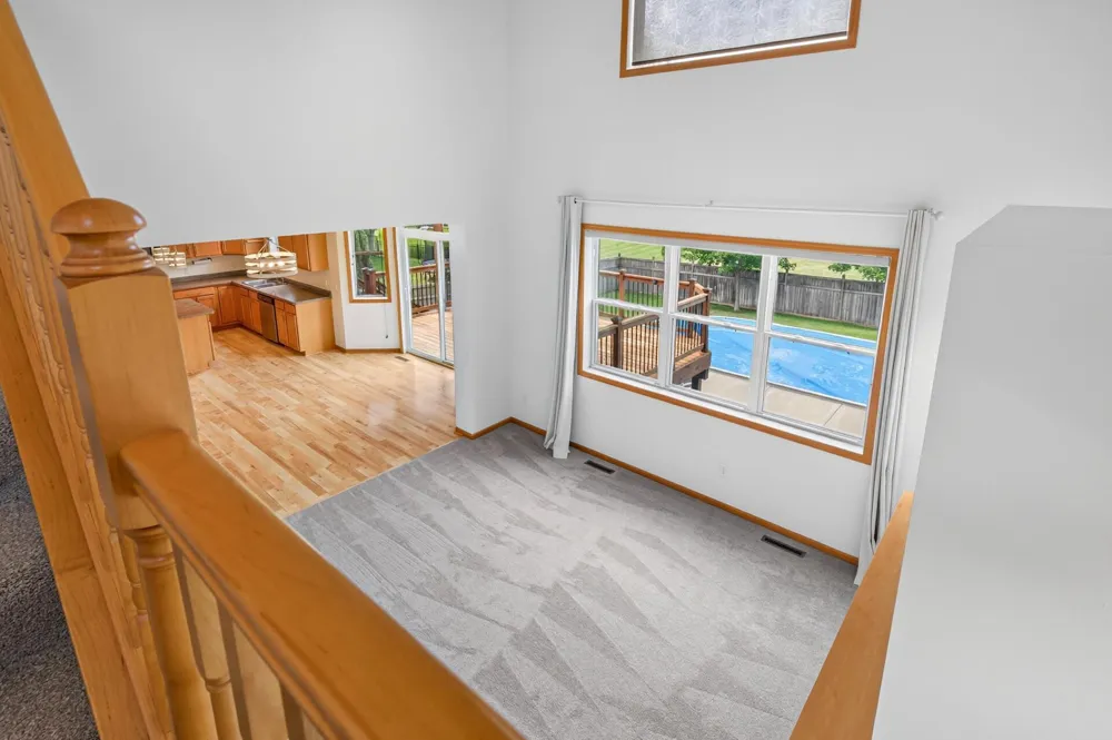1672 Lenox Drive Waconia, MN 55387
