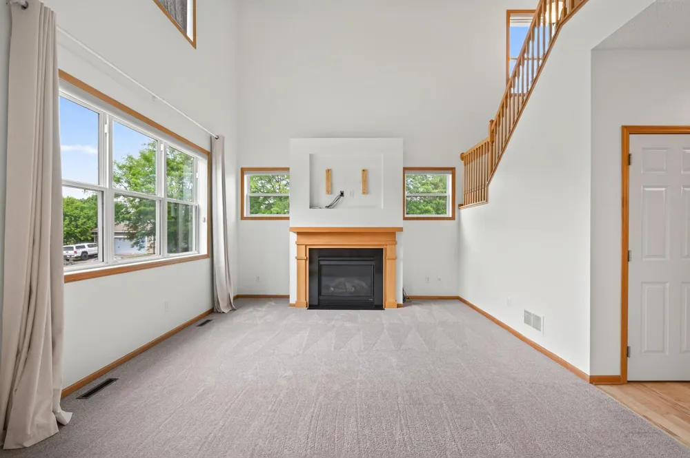 1672 Lenox Drive Waconia, MN 55387