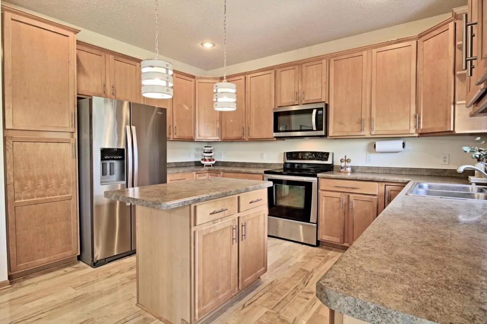 1672 Lenox Drive Waconia, MN 55387