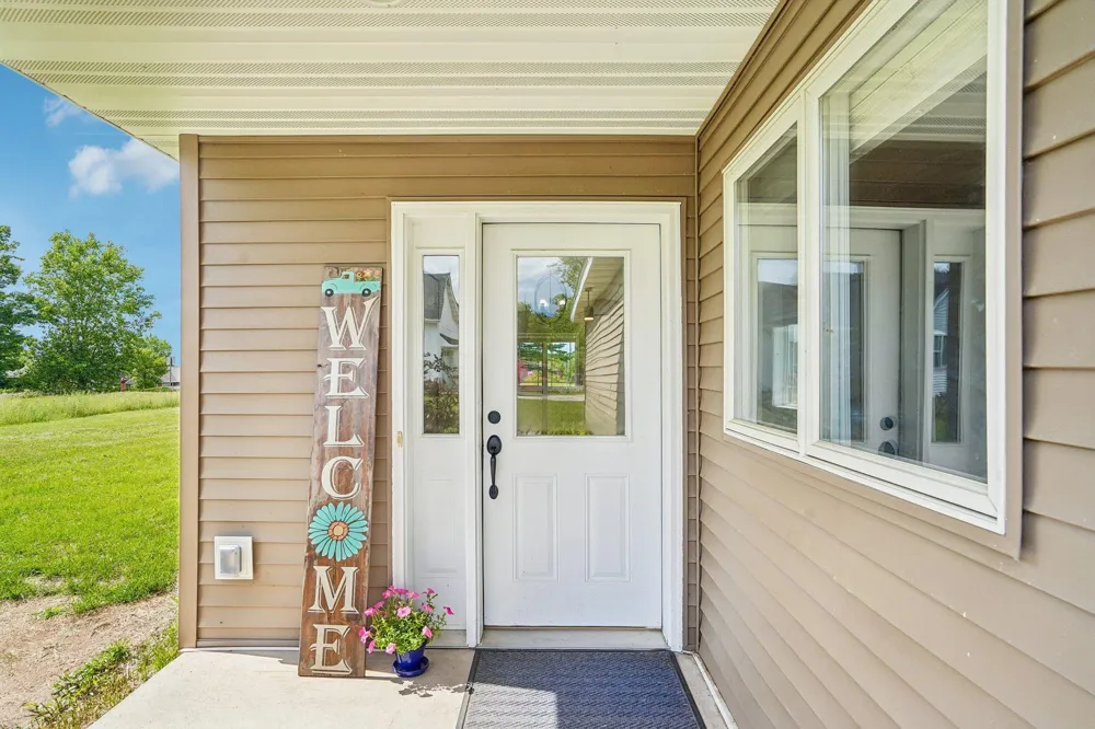 1303 Prairie Lane Saint Croix Falls, WI 54024