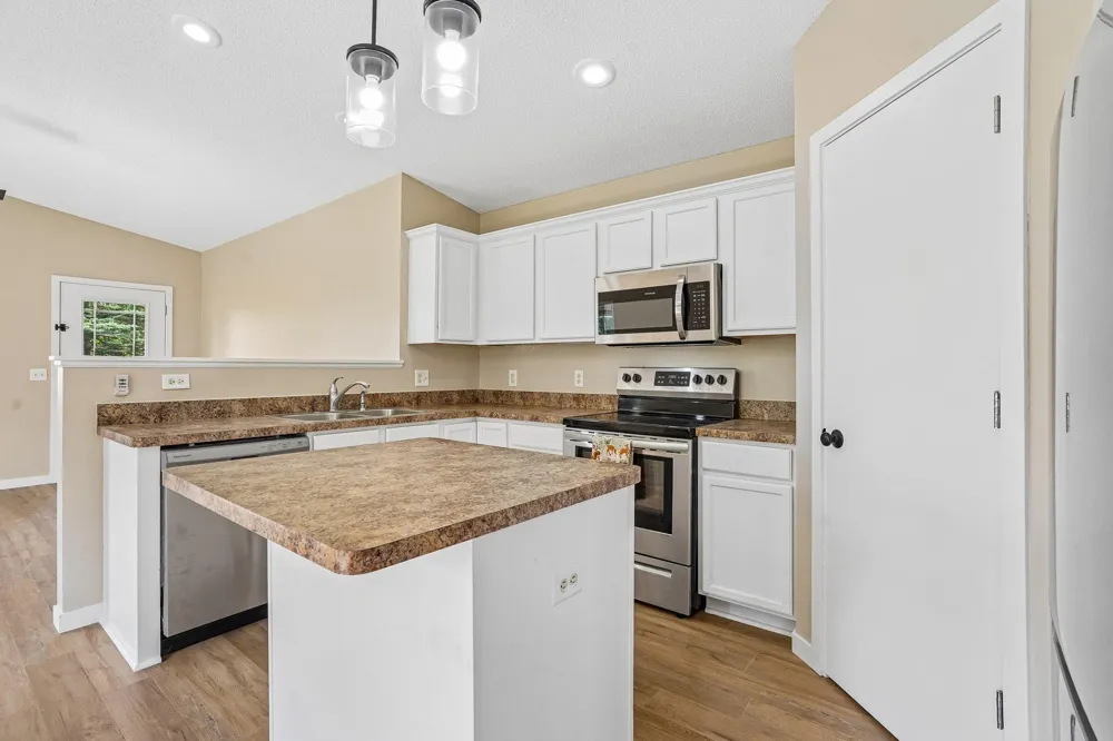 1303 Prairie Lane Saint Croix Falls, WI 54024