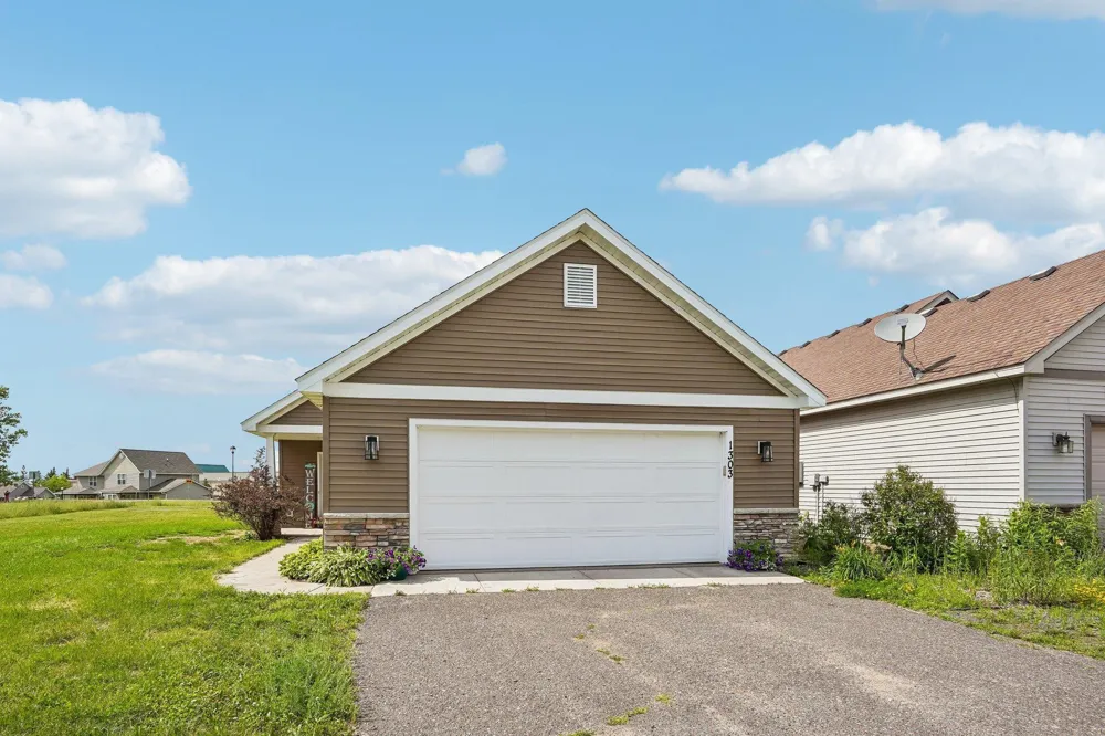 1303 Prairie Lane Saint Croix Falls, WI 54024