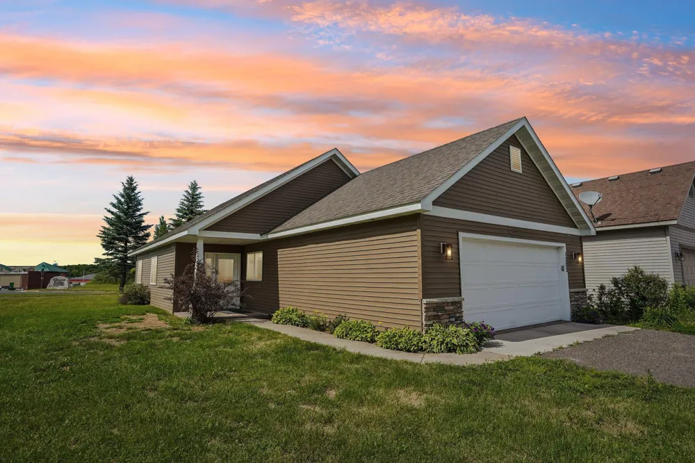 1303 Prairie Lane Saint Croix Falls, WI 54024