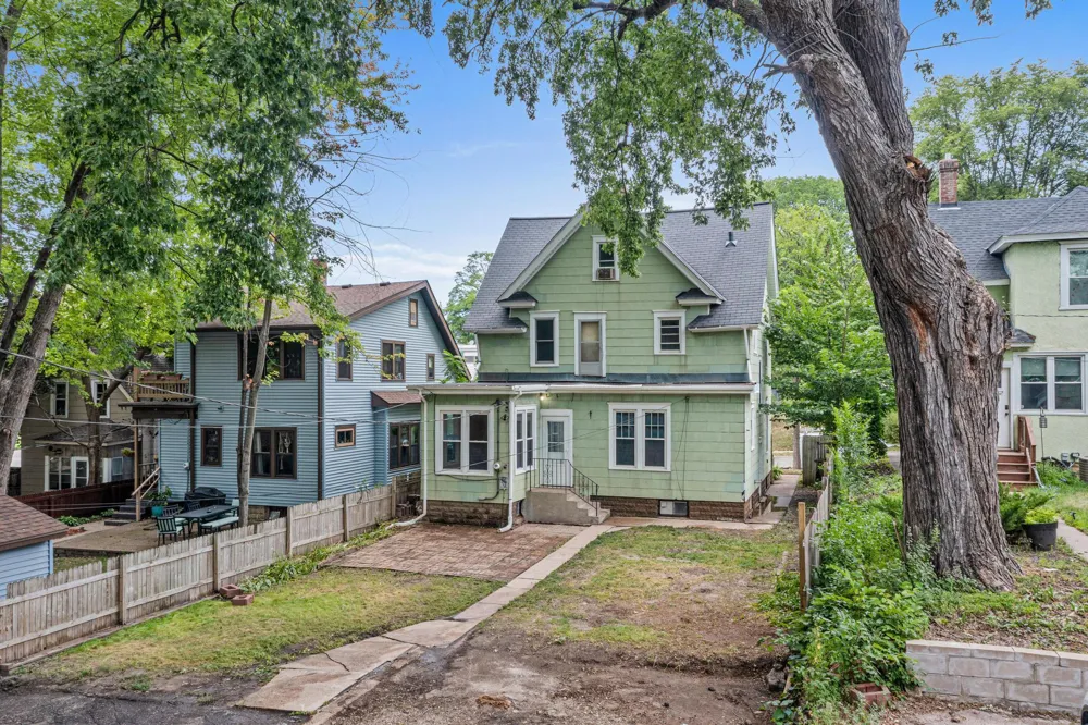 1070 Minnehaha Avenue E Saint Paul, MN 55106
