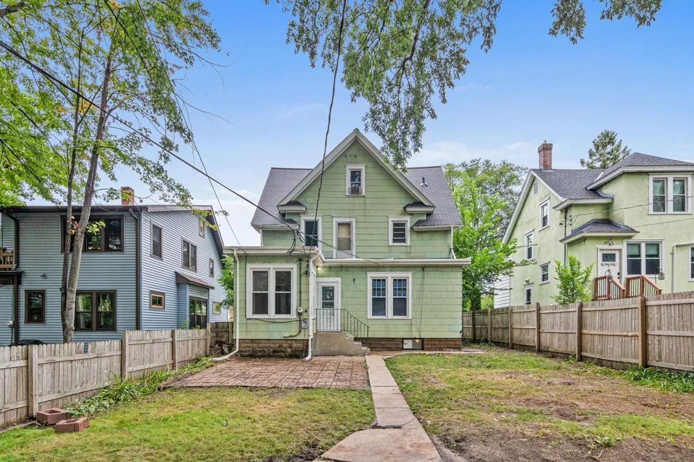 1070 Minnehaha Avenue E Saint Paul, MN 55106