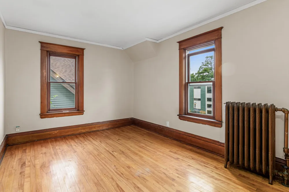 1070 Minnehaha Avenue E Saint Paul, MN 55106