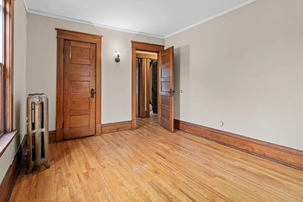 1070 Minnehaha Avenue E Saint Paul, MN 55106