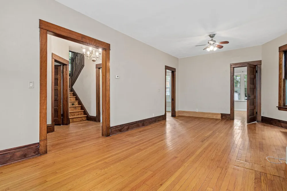 1070 Minnehaha Avenue E Saint Paul, MN 55106