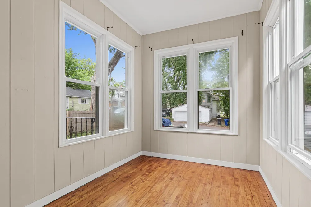 1070 Minnehaha Avenue E Saint Paul, MN 55106