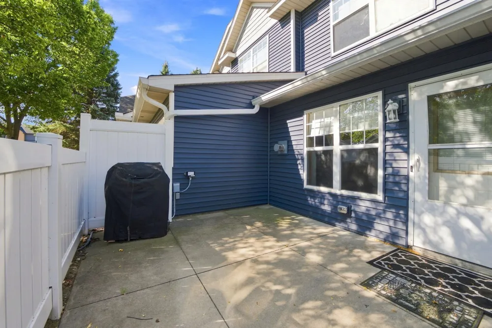 410 Hickory Lane Oakdale, MN 55128