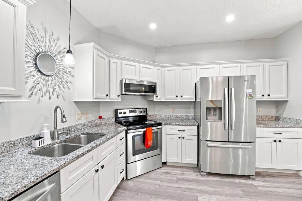 410 Hickory Lane Oakdale, MN 55128