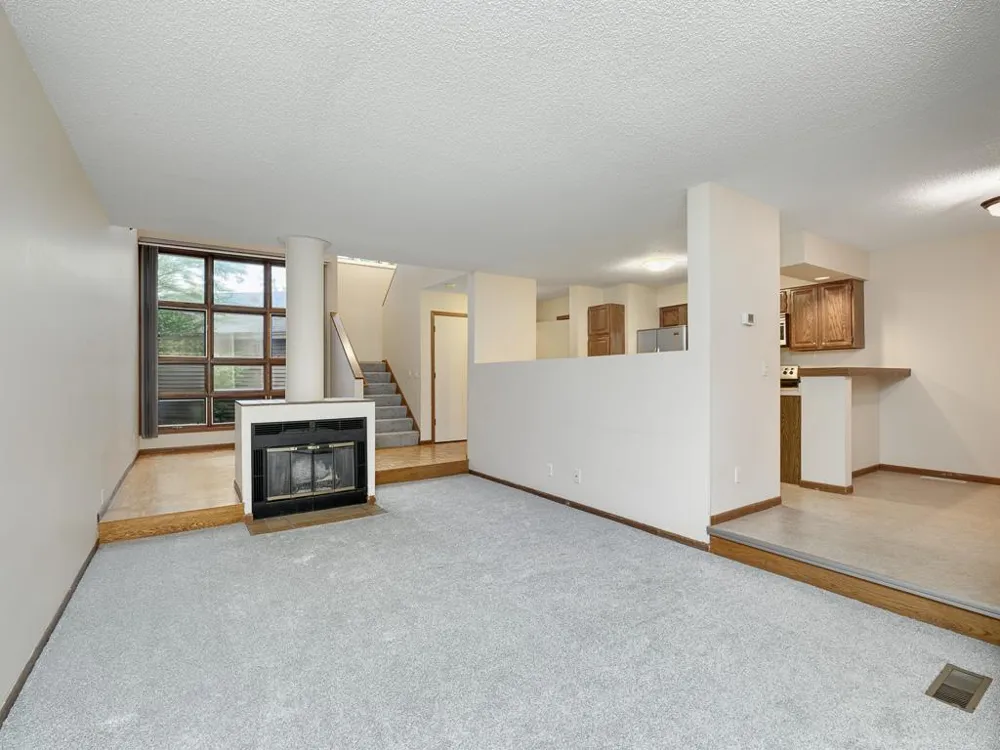 1381 Spencer Road W Saint Paul, MN 55108