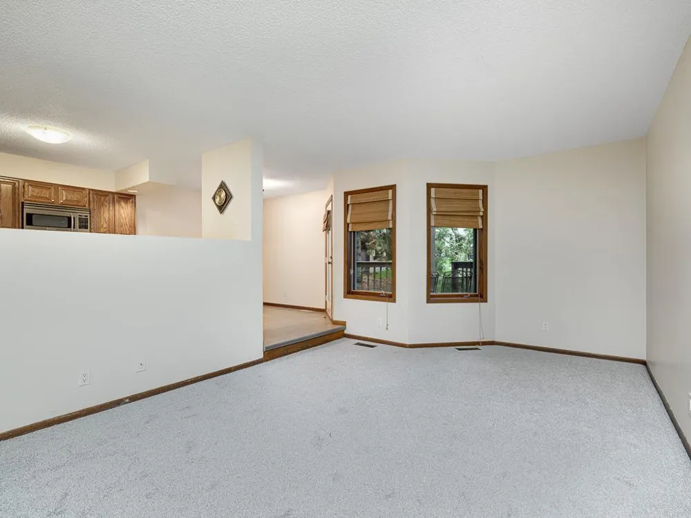 1381 Spencer Road W Saint Paul, MN 55108