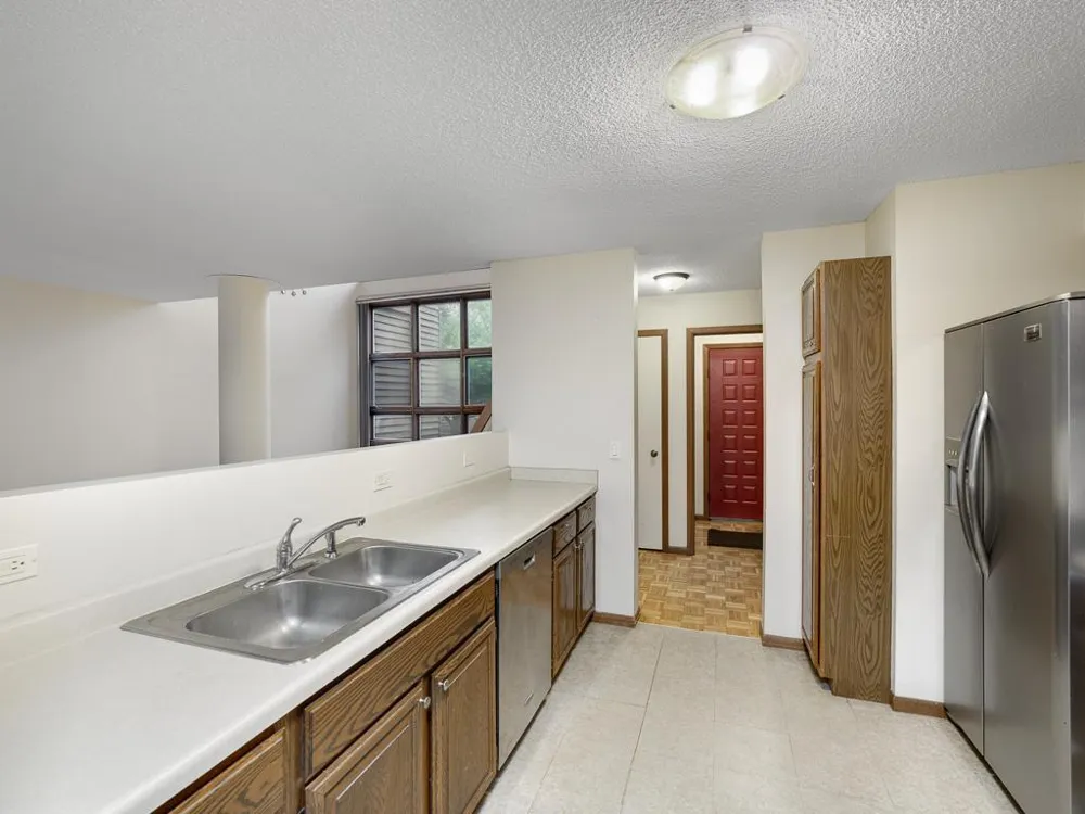 1381 Spencer Road W Saint Paul, MN 55108