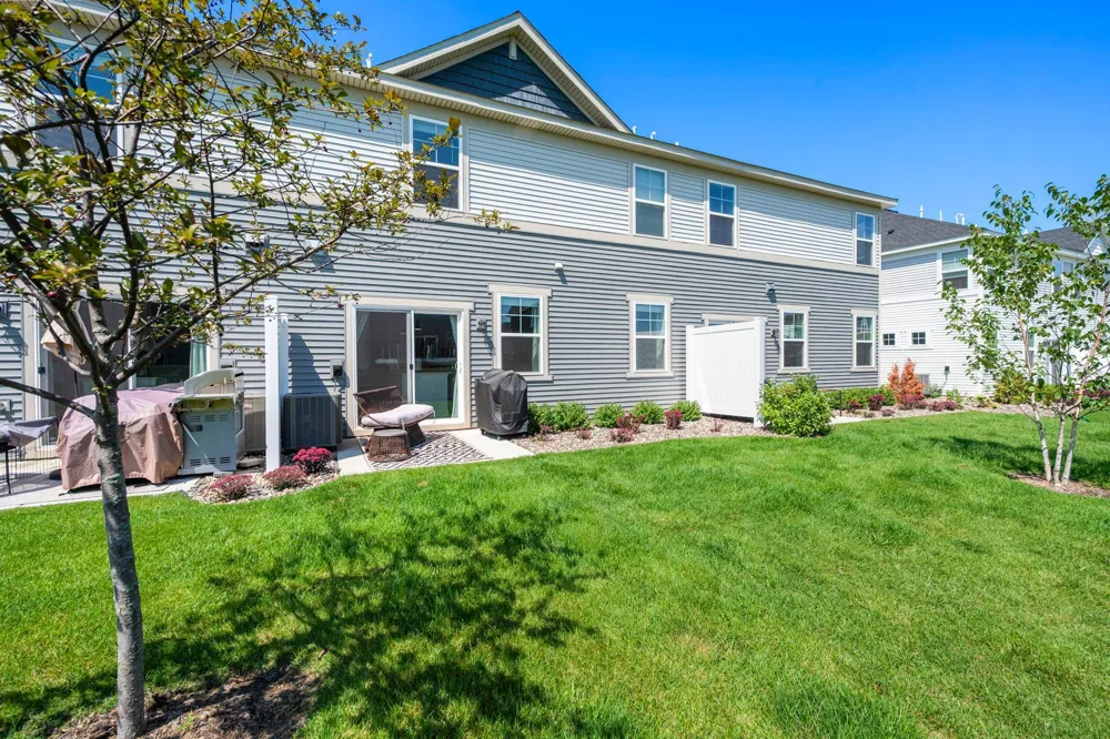 1515 Camden Court Shakopee, MN 55379