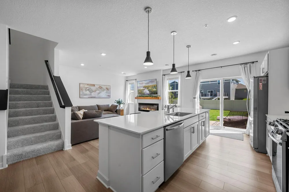 1515 Camden Court Shakopee, MN 55379