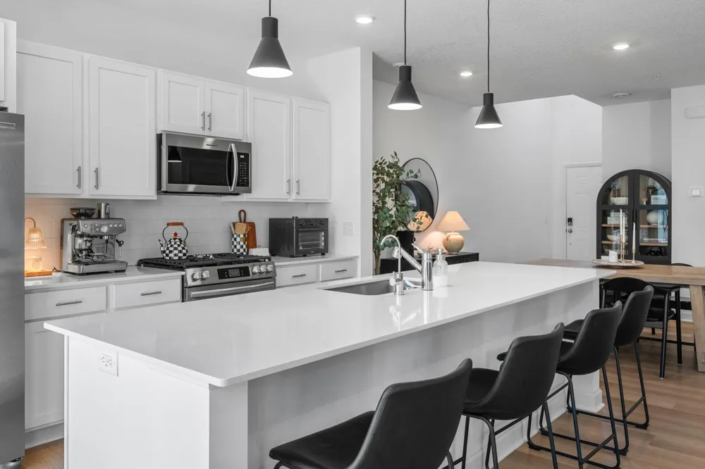 1515 Camden Court Shakopee, MN 55379