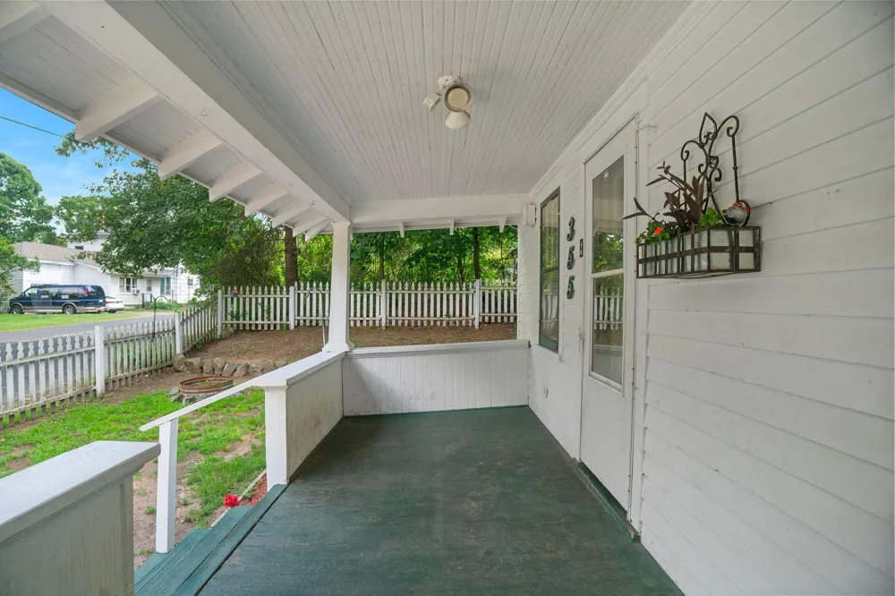 355 West Street Taylors Falls, MN 55084